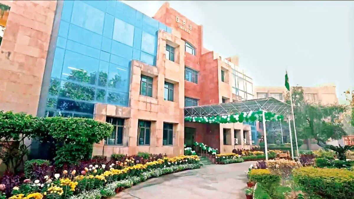 delhi-schools-and-college-bomb-threat